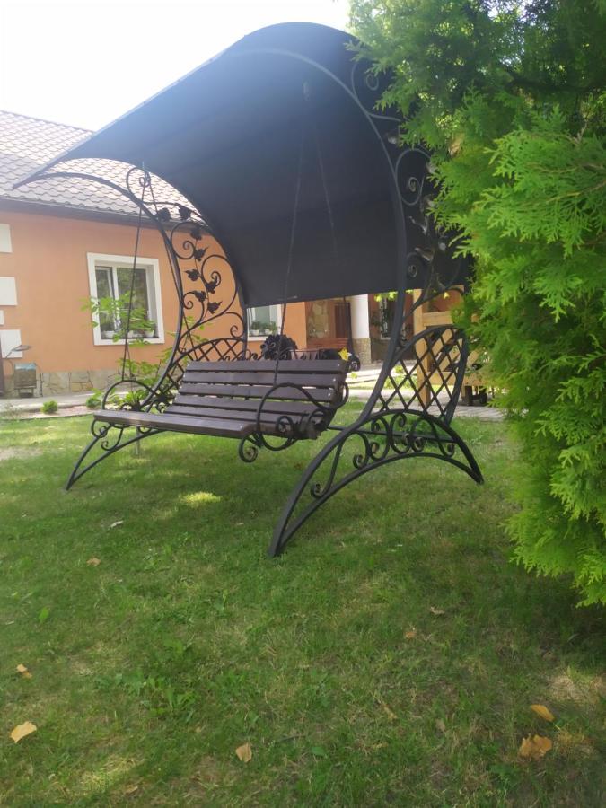 Білий Птах Hotell Svitjaz Exteriör bild